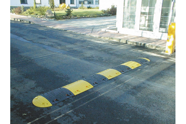 Próg zwalniający - element końcowy - żółty ( 20 km/h)